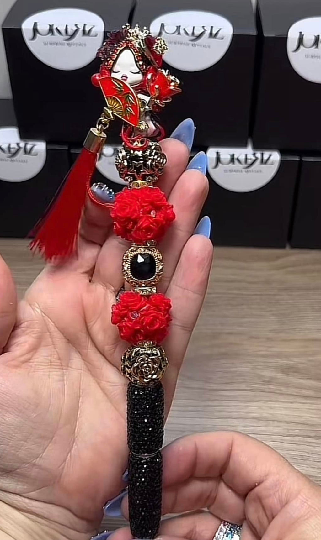 Jokerz Custom Doll Pen